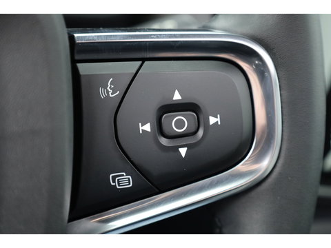Volvo XC40 1.5 T5 Recharge Inscription | SOH 90,3% | Pilot Assist | Harman Kardon | Pano | Stoel-Stuurverw. | Dodehoek | Camera | PDC V+A