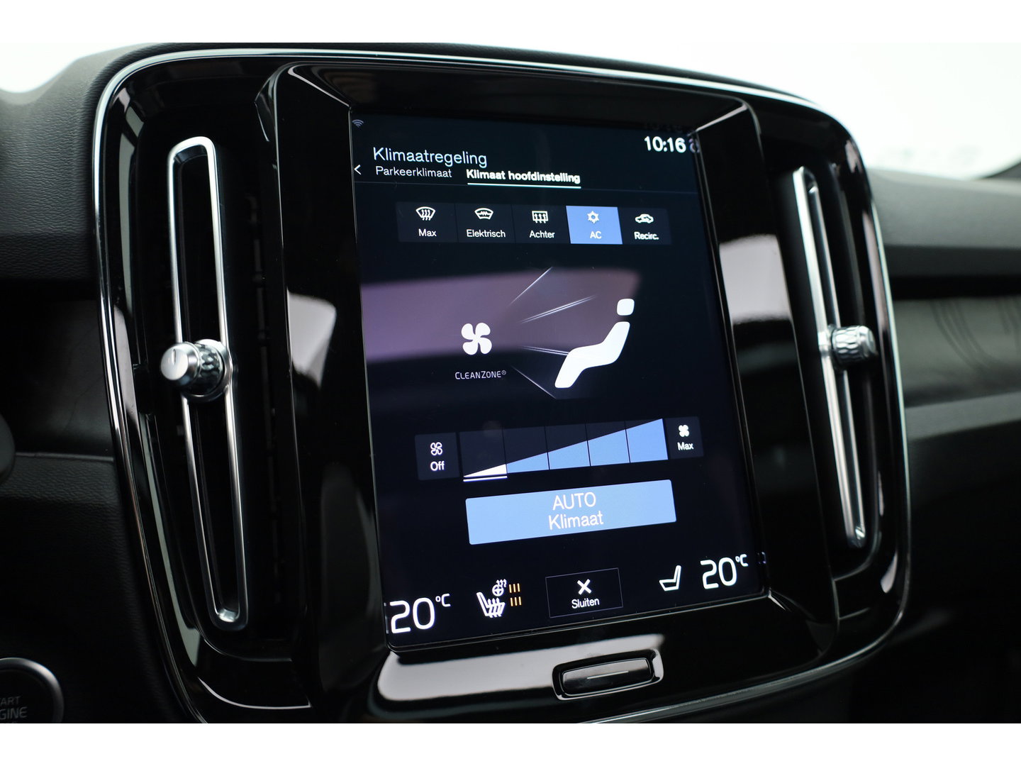 Volvo XC40 1.5 T5 Recharge Inscription | SOH 90,3% | Pilot Assist | Harman Kardon | Pano | Stoel-Stuurverw. | Dodehoek | Camera | PDC V+A