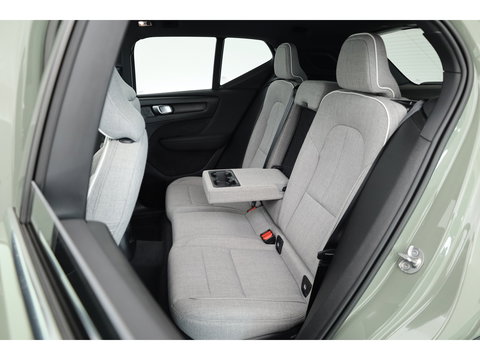 Volvo XC40 1.5 T5 Recharge Inscription | SOH 90,3% | Pilot Assist | Harman Kardon | Pano | Stoel-Stuurverw. | Dodehoek | Camera | PDC V+A