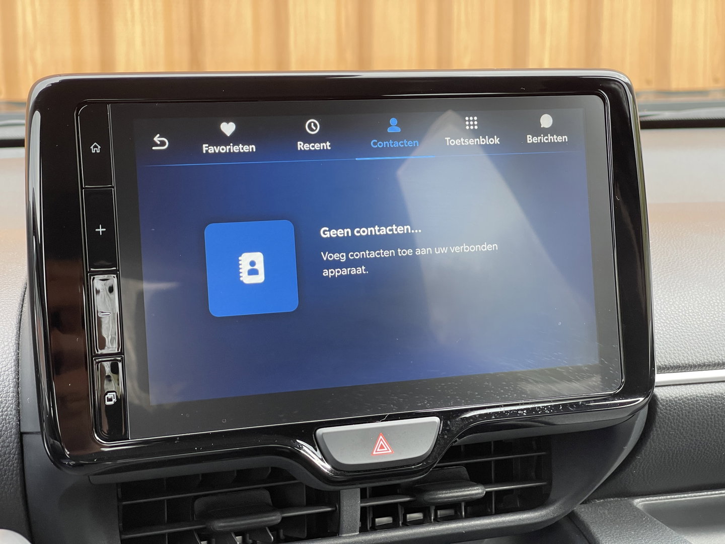 Mazda 2 Hybrid 1.5 Centre-line | Apple Carplay | DAB+ | Airconditioning | Adaptieve Cruise Control | Stoelverwarming |