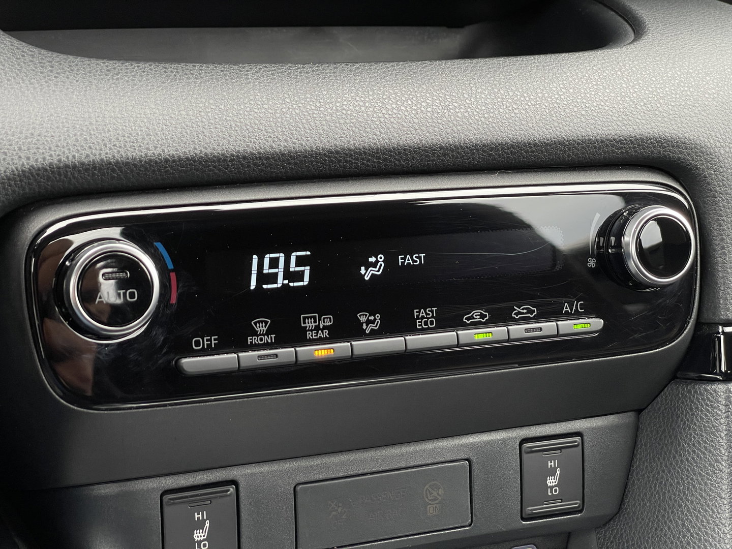 Mazda 2 Hybrid 1.5 Centre-line | Apple Carplay | DAB+ | Airconditioning | Adaptieve Cruise Control | Stoelverwarming |