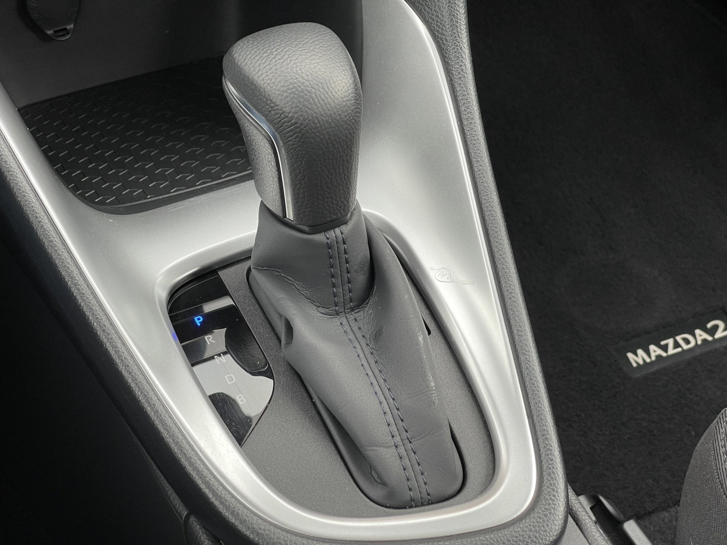 Mazda 2 Hybrid 1.5 Centre-line | Apple Carplay | DAB+ | Airconditioning | Adaptieve Cruise Control | Stoelverwarming |