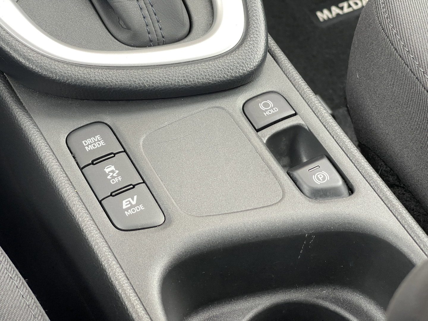 Mazda 2 Hybrid 1.5 Centre-line | Apple Carplay | DAB+ | Airconditioning | Adaptieve Cruise Control | Stoelverwarming |