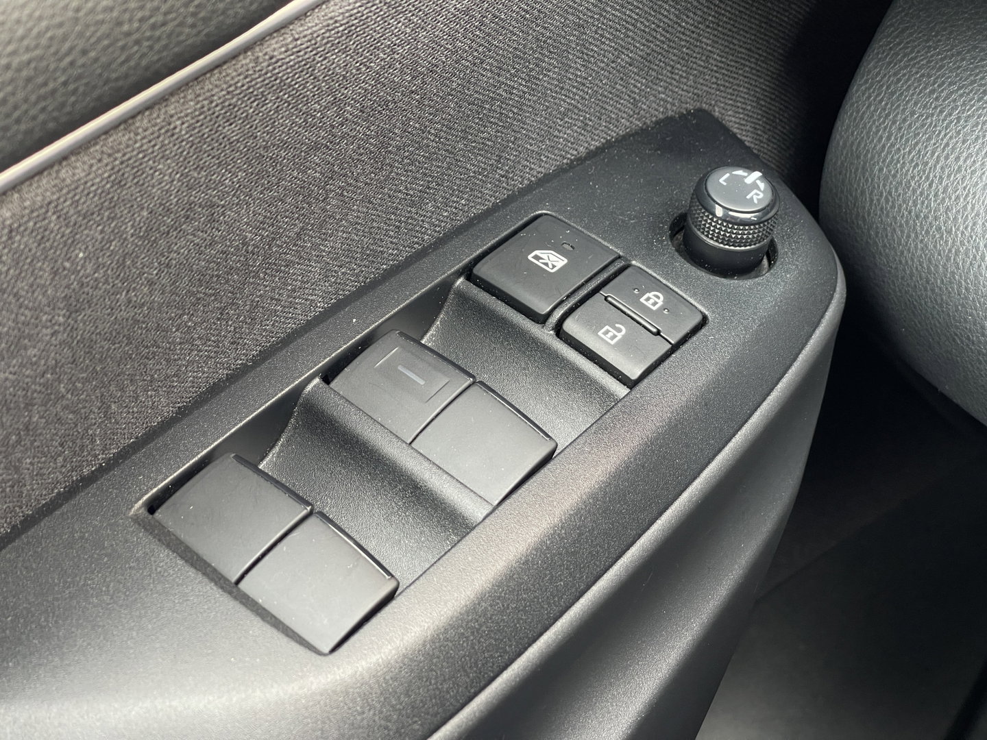 Mazda 2 Hybrid 1.5 Centre-line | Apple Carplay | DAB+ | Airconditioning | Adaptieve Cruise Control | Stoelverwarming |