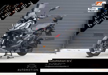 Honda X-ADV - 750 | Akra | Mistlampen | Valbeugels |  Custom zadel