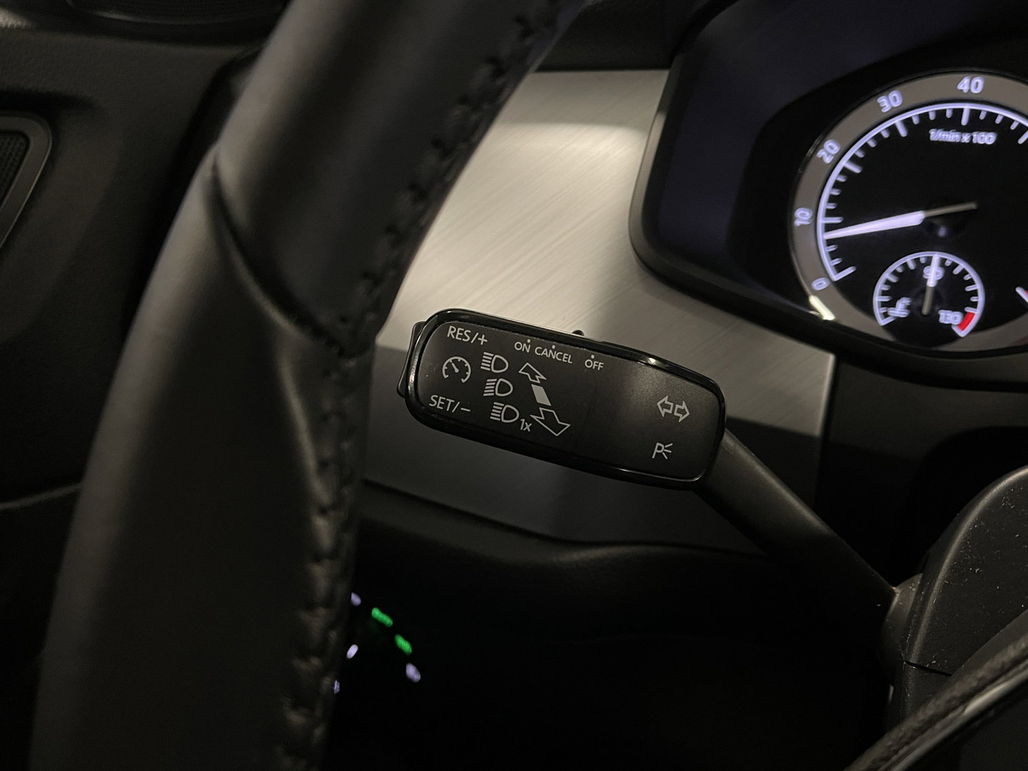 Škoda Kodiaq 1.5 TSI Business Edition | Cruise Control | Parkeersensoren | Apple Carplay |  Android Auto | Led Verlichting | Trekhaak | Front Assist | DAB |