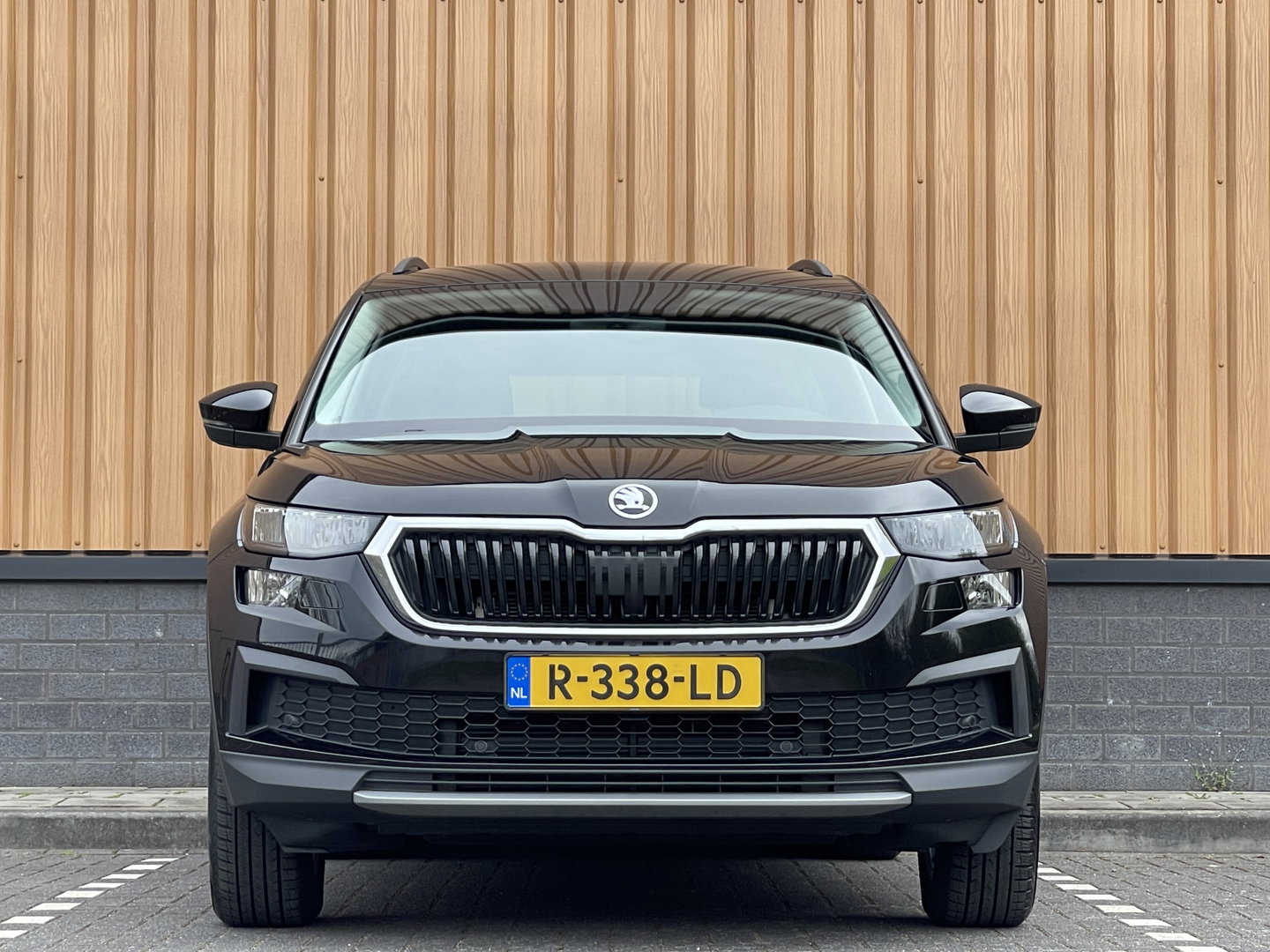 Škoda Kodiaq 1.5 TSI Business Edition | Cruise Control | Parkeersensoren | Apple Carplay |  Android Auto | Led Verlichting | Trekhaak | Front Assist | DAB |