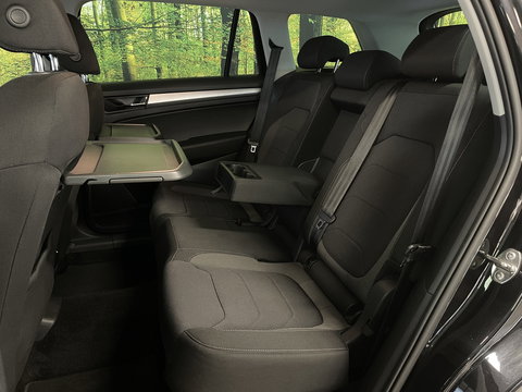 Škoda Kodiaq 1.5 TSI Business Edition | Cruise Control | Parkeersensoren | Apple Carplay |  Android Auto | Led Verlichting | Trekhaak | Front Assist | DAB |