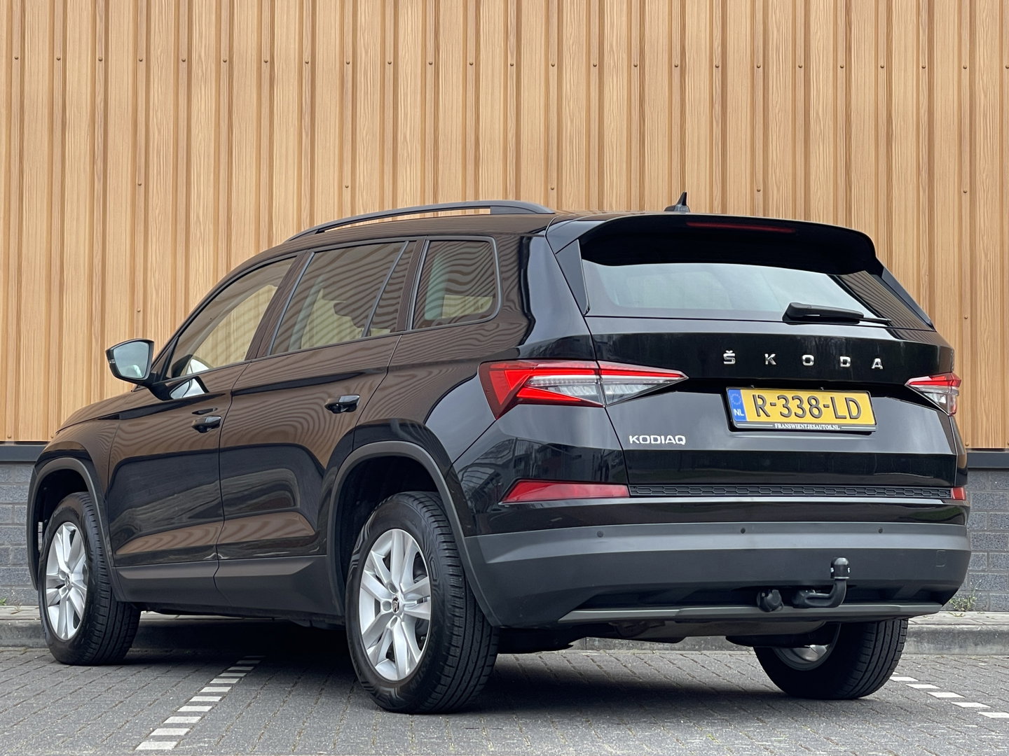 Škoda Kodiaq 1.5 TSI Business Edition | Cruise Control | Parkeersensoren | Apple Carplay |  Android Auto | Led Verlichting | Trekhaak | Front Assist | DAB |