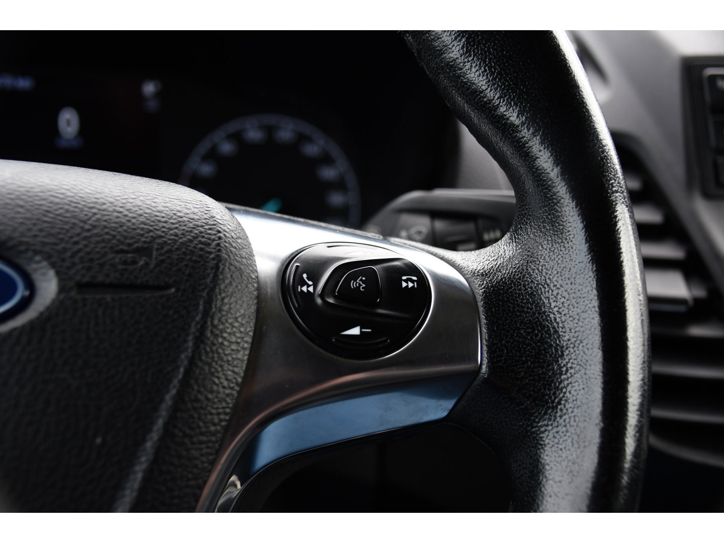 Ford Transit Connect 1.5 EcoBlue L2 Black Edition Cruise, 100pk, Trekhaak, Voorruit verwarming, Airco Sensoren, Uniek!