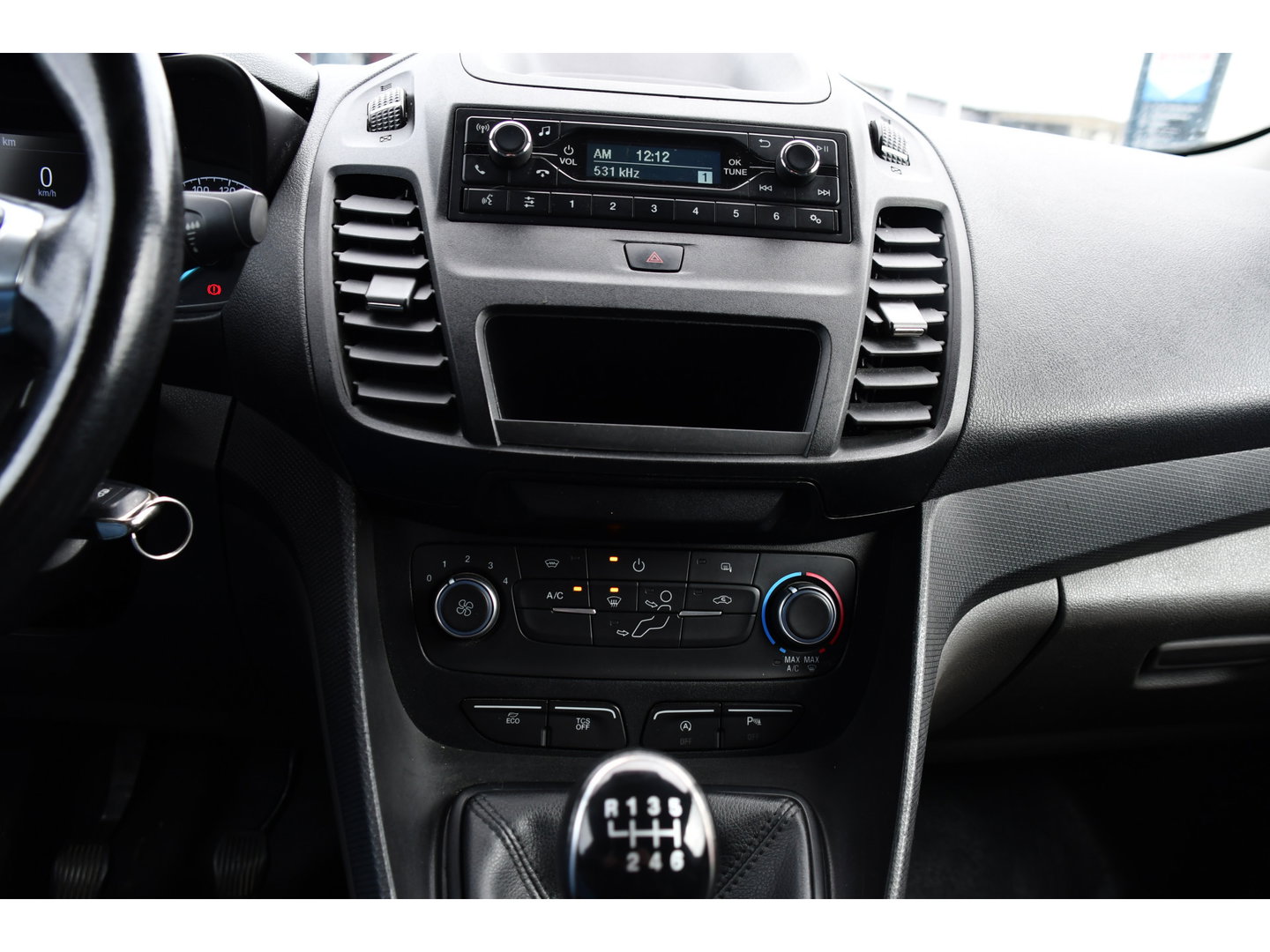 Ford Transit Connect 1.5 EcoBlue L2 Black Edition Cruise, 100pk, Trekhaak, Voorruit verwarming, Airco Sensoren, Uniek!