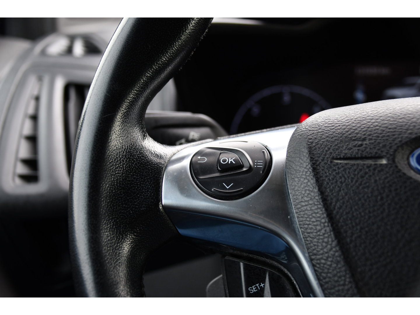 Ford Transit Connect 1.5 EcoBlue L2 Camera, Cruise, Carplay, Stoelverwarming, Automaat, 100pk, Trekhaak, Uniek!