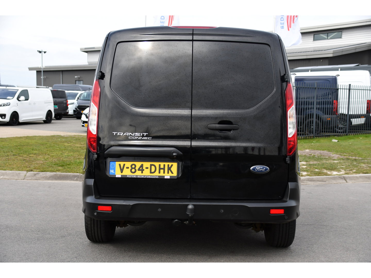 Ford Transit Connect 1.5 EcoBlue L2 Camera, Cruise, Carplay, Stoelverwarming, Automaat, 100pk, Trekhaak, Uniek!