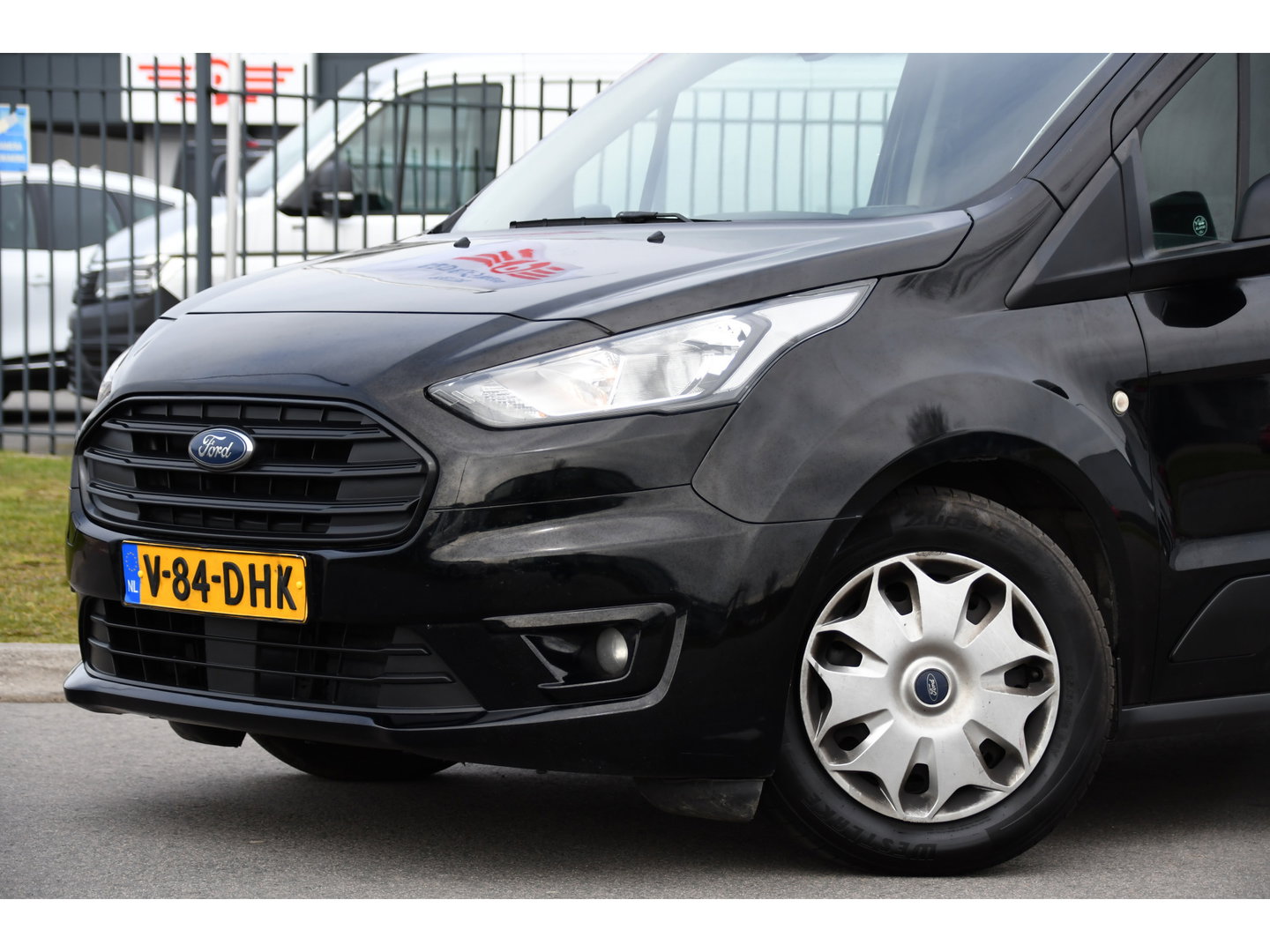 Ford Transit Connect 1.5 EcoBlue L2 Camera, Cruise, Carplay, Stoelverwarming, Automaat, 100pk, Trekhaak, Uniek!