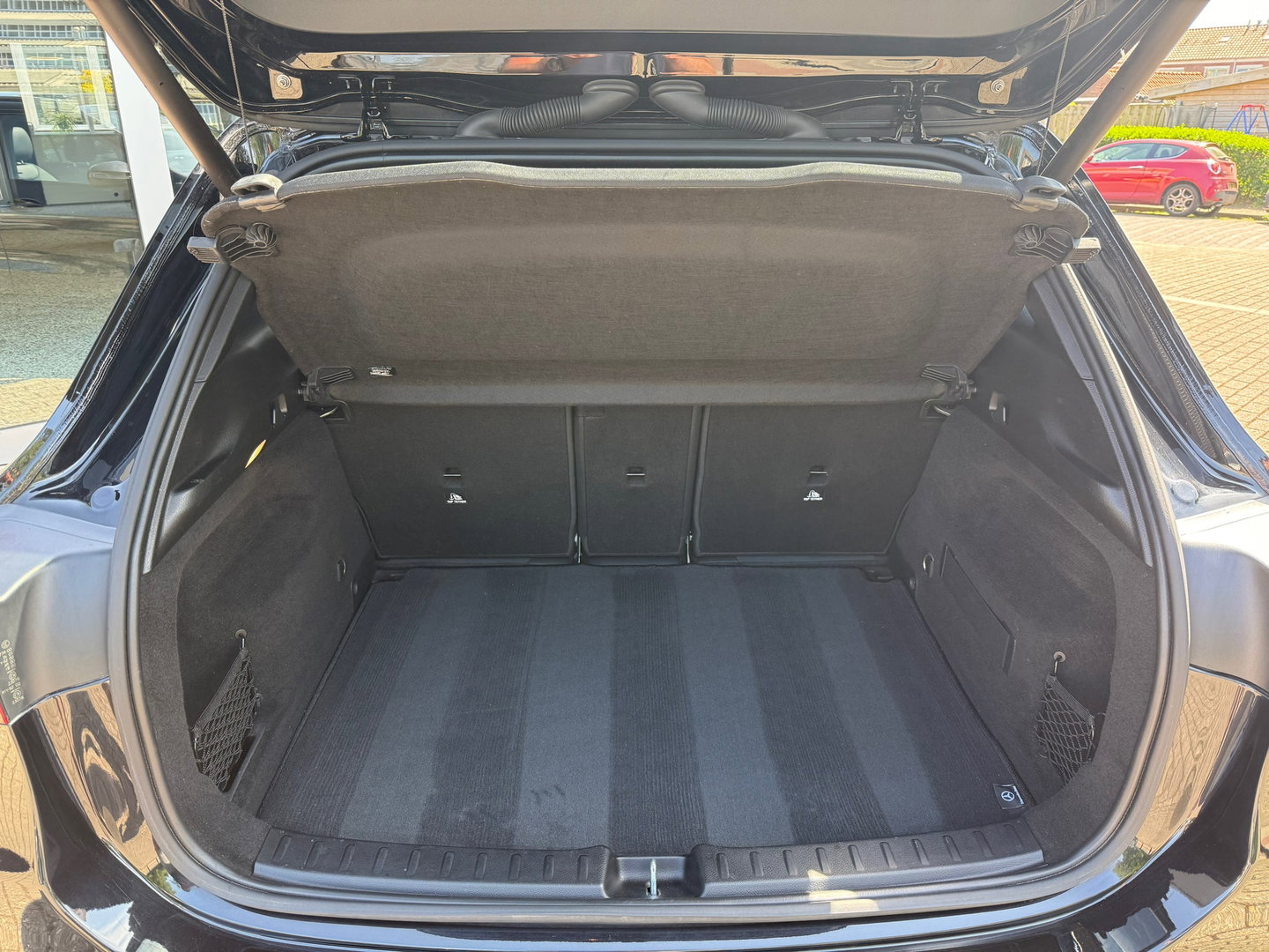 Mercedes-Benz GLA 250 e AMG Black Line I Panoramadak I Multibeam