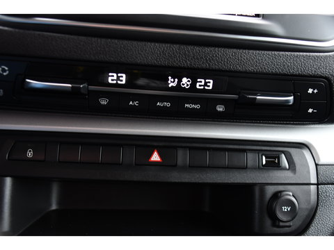 Opel Vivaro 2.0 CDTI L3H1 DC Black Edition Camera, Cruise, Carplay, Stoelverwarming, 2 x Schuifdeur, Sensoren, Clima, Trekhaak, multimedia, Uniek!