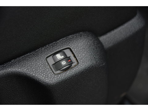 Opel Vivaro 2.0 CDTI L3H1 DC Black Edition Camera, Cruise, Carplay, Stoelverwarming, 2 x Schuifdeur, Sensoren, Clima, Trekhaak, multimedia, Uniek!