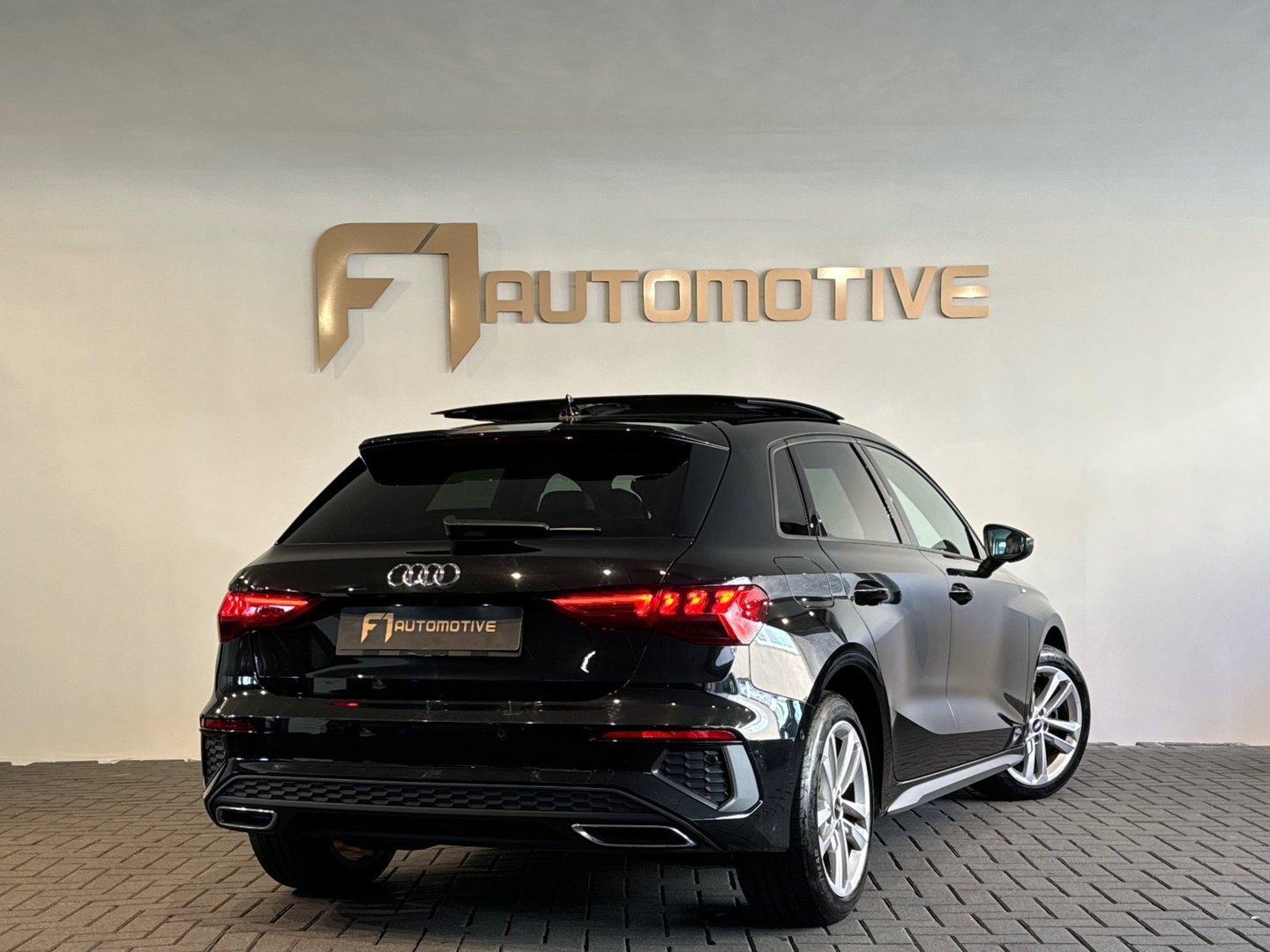 Audi A3 Sportback 40 TFSI e S Line Pano|Keyles|Sfeer|Camera|CarPlay