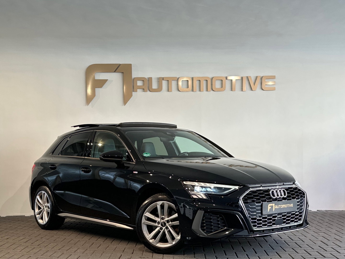 Audi A3 Sportback 40 TFSI e S Line Pano|Keyles|Sfeer|Camera|CarPlay