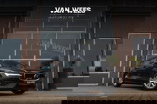 Volvo V60 - 2.0 B4 Inscription | NL auto | 2e eigenaar | BTW auto | Stuurverwarming | Leer | Cruise control | DAB | Camera | LED | Navigatie | Bluetooth | PDC