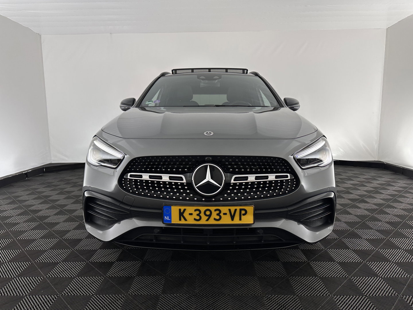 Mercedes-Benz GLA 250 e Business Solution AMG Limited (INCL-BTW) Aut. *PANO | LEATHER-MICORFIBRE | MEMORY-PACK | WIDESCREEN-COCKPIT | MULTIBEAM-LED | AMBIENTLIGHT | KEYLESS | CAMERA | M-BUX-NAVI | ECC | SHIFTPADDLES | PDC | CRUISE | DAB | HEATED