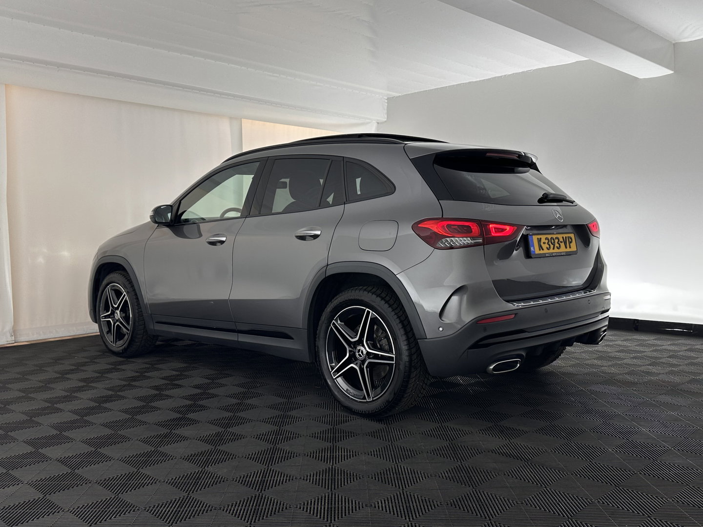 Mercedes-Benz GLA 250 e Business Solution AMG Limited (INCL-BTW) Aut. *PANO | LEATHER-MICORFIBRE | MEMORY-PACK | WIDESCREEN-COCKPIT | MULTIBEAM-LED | AMBIENTLIGHT | KEYLESS | CAMERA | M-BUX-NAVI | ECC | SHIFTPADDLES | PDC | CRUISE | DAB | HEATED