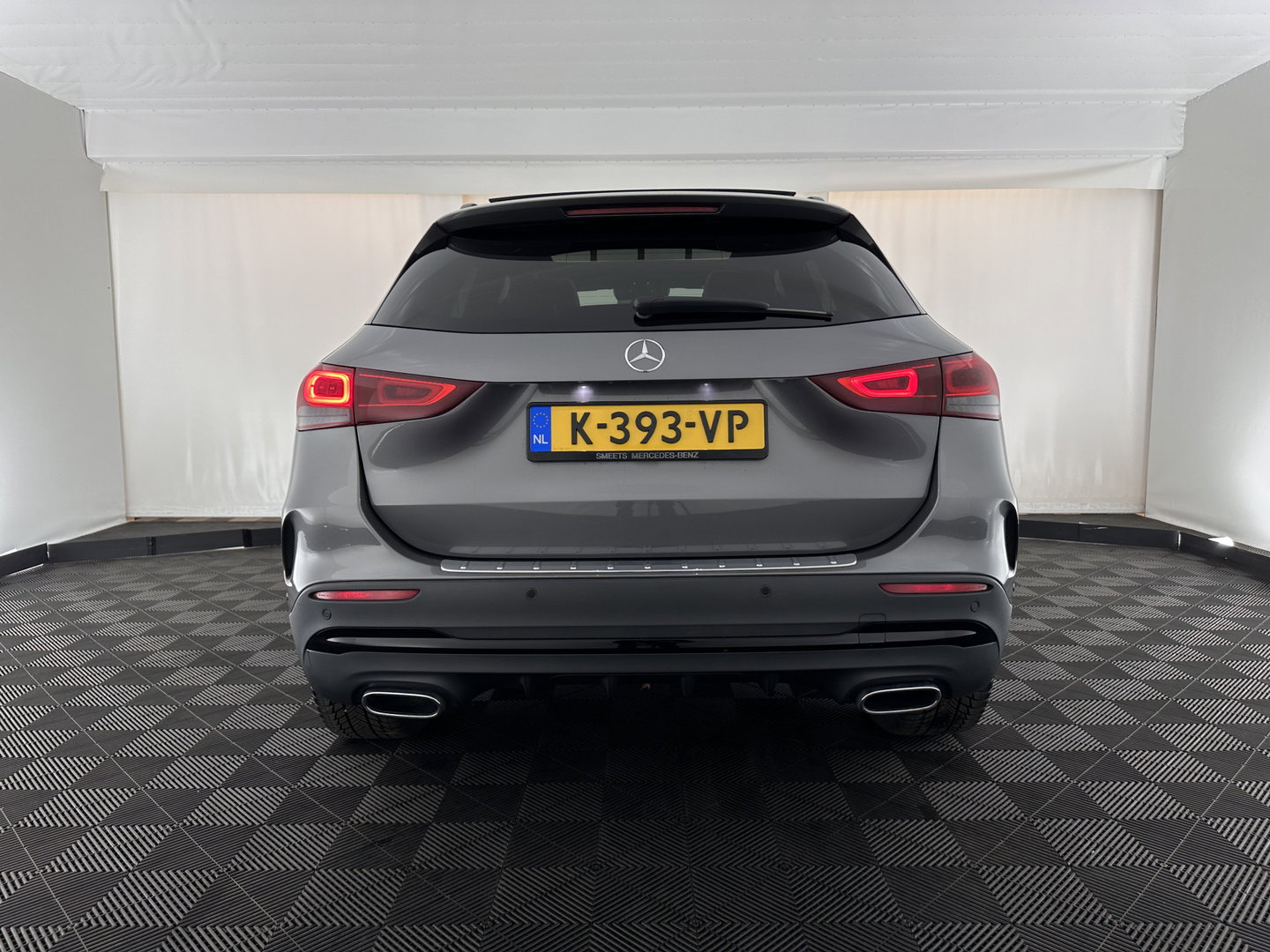 Mercedes-Benz GLA 250 e Business Solution AMG Limited (INCL-BTW) Aut. *PANO | LEATHER-MICORFIBRE | MEMORY-PACK | WIDESCREEN-COCKPIT | MULTIBEAM-LED | AMBIENTLIGHT | KEYLESS | CAMERA | M-BUX-NAVI | ECC | SHIFTPADDLES | PDC | CRUISE | DAB | HEATED