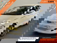Fiat 500e - Comfort Style 3+1 42 kWh 244km actieradius | Navigatie | Apple Carplay/Android Auto | Camera | Parkeersensoren | Blind Spot Assist | Stoelverwarming | Lichtmetalen velgen | Ledverlichting | Climate Control