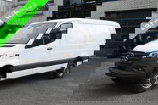 Mercedes-Benz Sprinter - 319 CDI L2H1 4x4 LED, Trekhaak, MBUX met camera en parkeerpakket