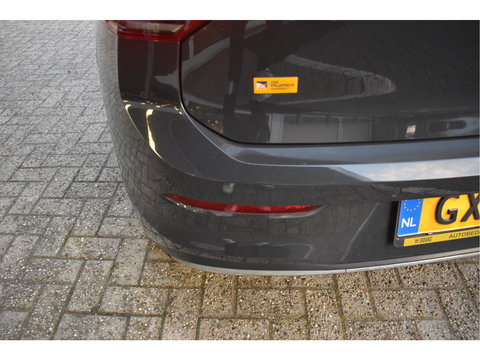 Volkswagen Golf 1.4 eHybrid Style, BOEKJES,NAP EN ONDERHOUDSHISTORIE