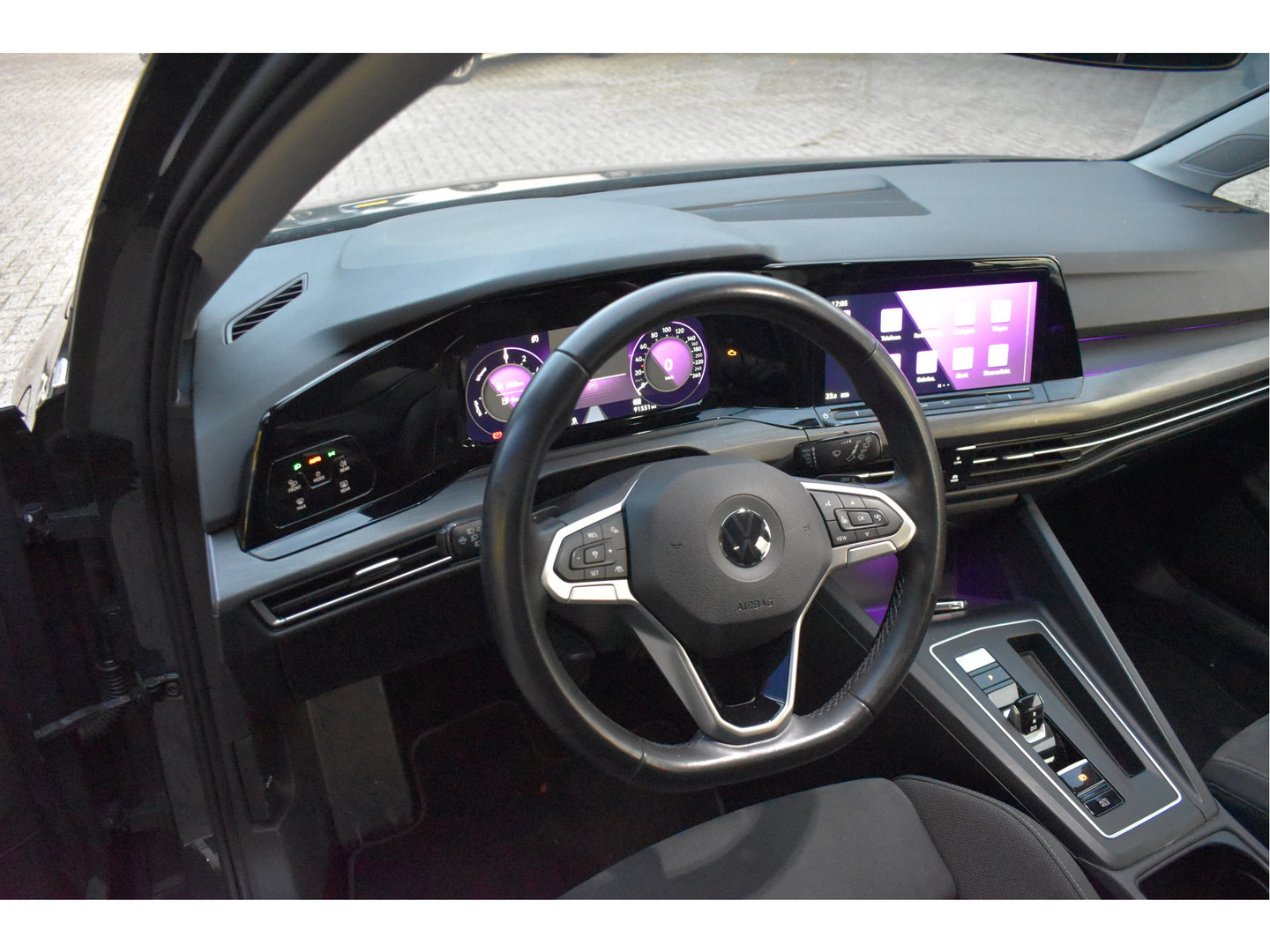 Volkswagen Golf 1.4 eHybrid Style, BOEKJES,NAP EN ONDERHOUDSHISTORIE