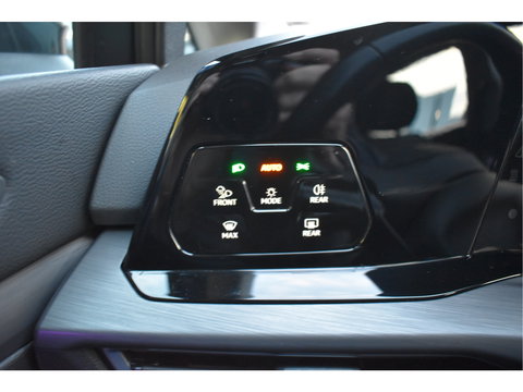 Volkswagen Golf 1.4 eHybrid Style, BOEKJES,NAP EN ONDERHOUDSHISTORIE