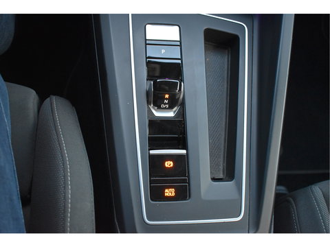 Volkswagen Golf 1.4 eHybrid Style, BOEKJES,NAP EN ONDERHOUDSHISTORIE