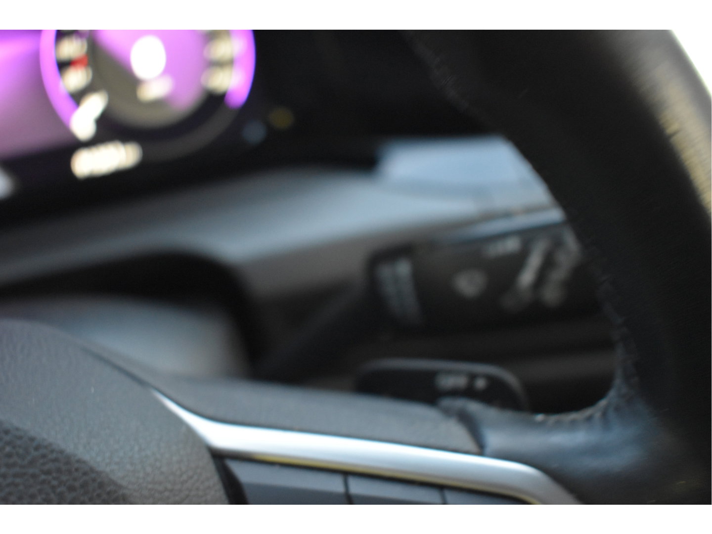 Volkswagen Golf 1.4 eHybrid Style, BOEKJES,NAP EN ONDERHOUDSHISTORIE