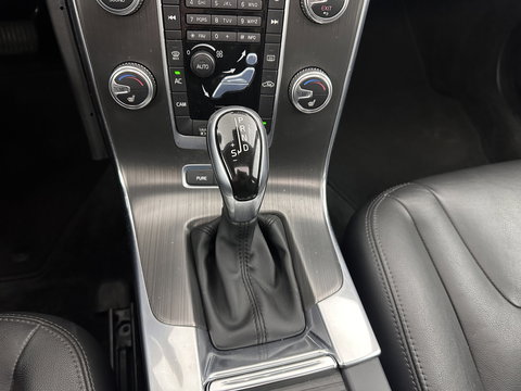 Volvo V60 2.4 D6 Twin Engine Summum AWD (Plug-in) Aut. *PANO | LEATHER | XENON | MEMORY-PACK | NAVI-FULLMAP | HEATED-COMFORTSEATS | NAVI-FULLMAP | CAMERA | ECC | PDC | CRUISE | TOWBAR | 17''ALU*