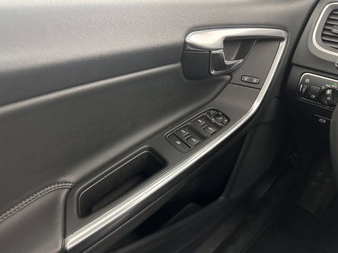 Volvo V60 2.4 D6 Twin Engine Summum AWD (Plug-in) Aut. *PANO | LEATHER | XENON | MEMORY-PACK | NAVI-FULLMAP | HEATED-COMFORTSEATS | NAVI-FULLMAP | CAMERA | ECC | PDC | CRUISE | TOWBAR | 17''ALU*