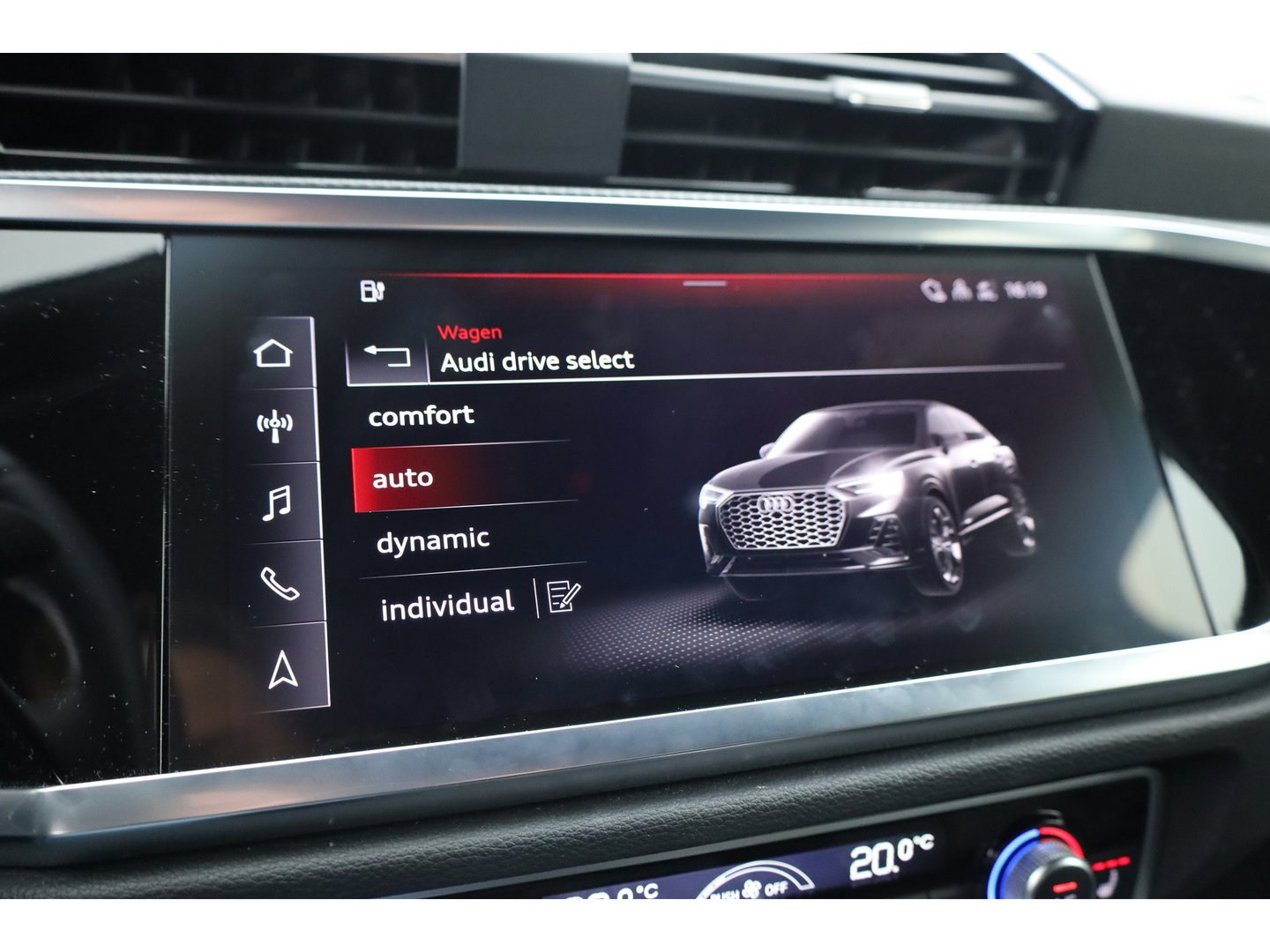 Audi Q3 Sportback 45 TFSI e S Edition | Leder | Camera | Adapt. Cruise | Apple CarPlay | 20'' | Sportstuur | Keyless