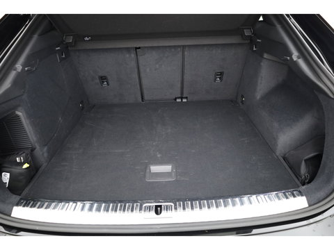 Audi Q3 Sportback 45 TFSI e S Edition | Leder | Camera | Adapt. Cruise | Apple CarPlay | 20'' | Sportstuur | Keyless