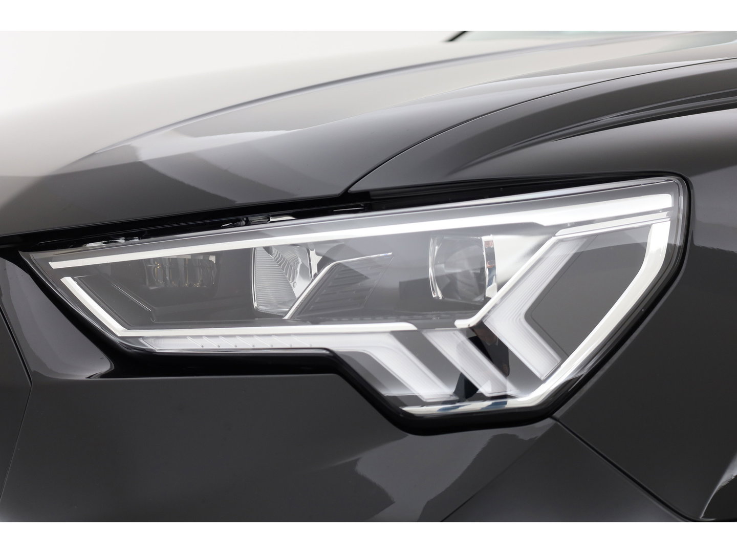 Audi Q3 Sportback 45 TFSI e S Edition | Leder | Camera | Adapt. Cruise | Apple CarPlay | 20'' | Sportstuur | Keyless