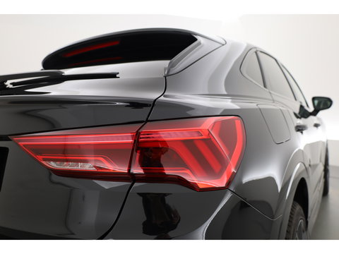 Audi Q3 Sportback 45 TFSI e S Edition | Leder | Camera | Adapt. Cruise | Apple CarPlay | 20'' | Sportstuur | Keyless
