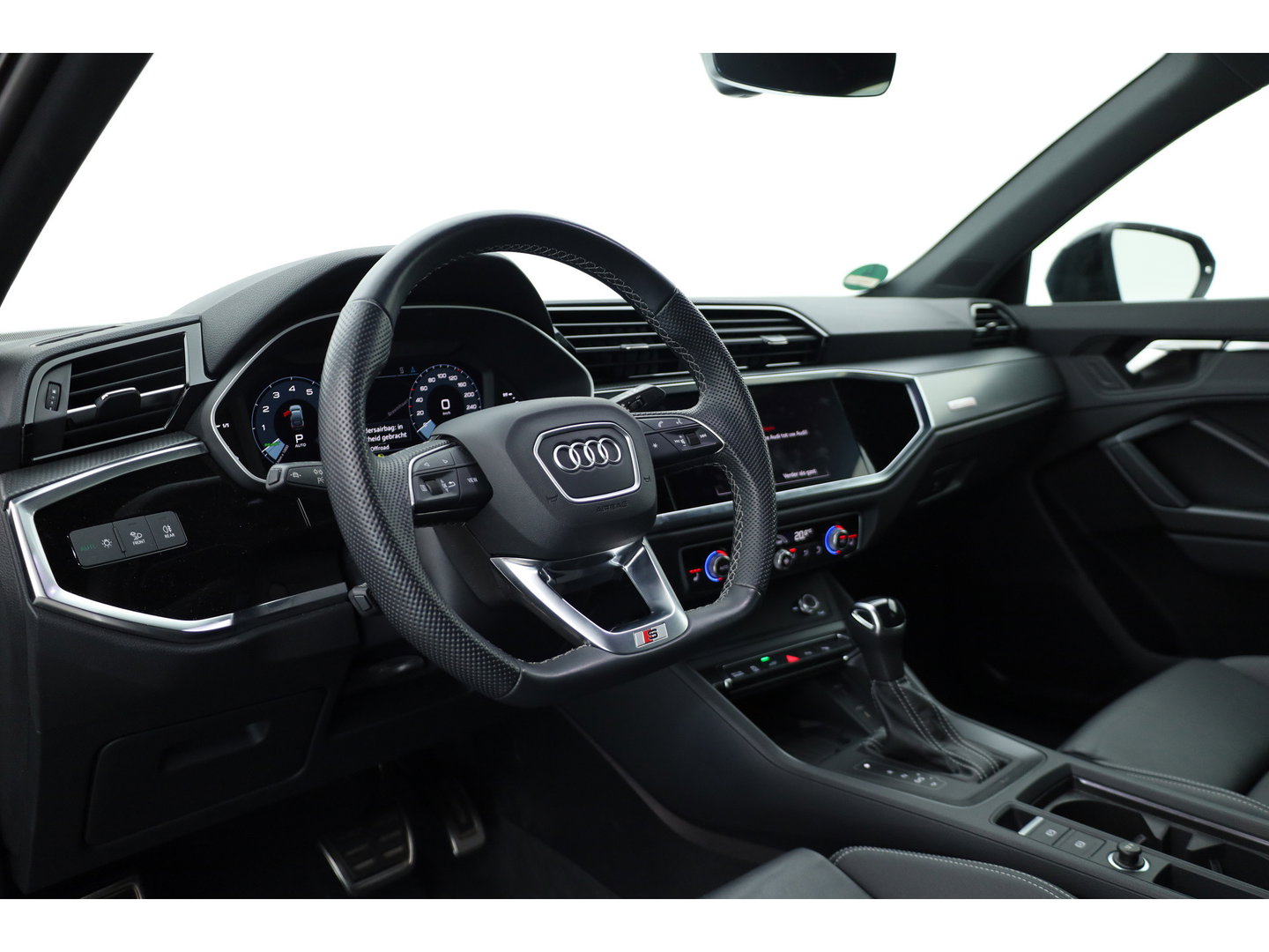 Audi Q3 Sportback 45 TFSI e S Edition | Leder | Camera | Adapt. Cruise | Apple CarPlay | 20'' | Sportstuur | Keyless