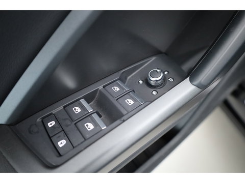 Audi Q3 Sportback 45 TFSI e S Edition | Leder | Camera | Adapt. Cruise | Apple CarPlay | 20'' | Sportstuur | Keyless