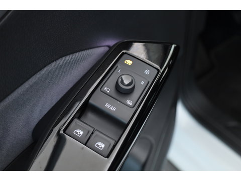 Volkswagen ID.3 Pro 58 kWh | SOH 92% | Adapt. Cruise | Afn. Trekhaak | Apple CarPlay | 19'' | Stoel- Stuurverw.