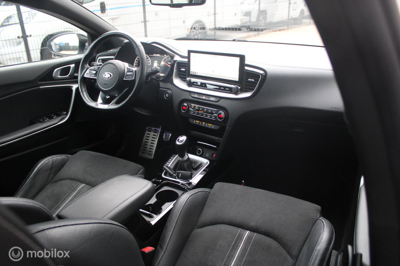 Kia ProCeed