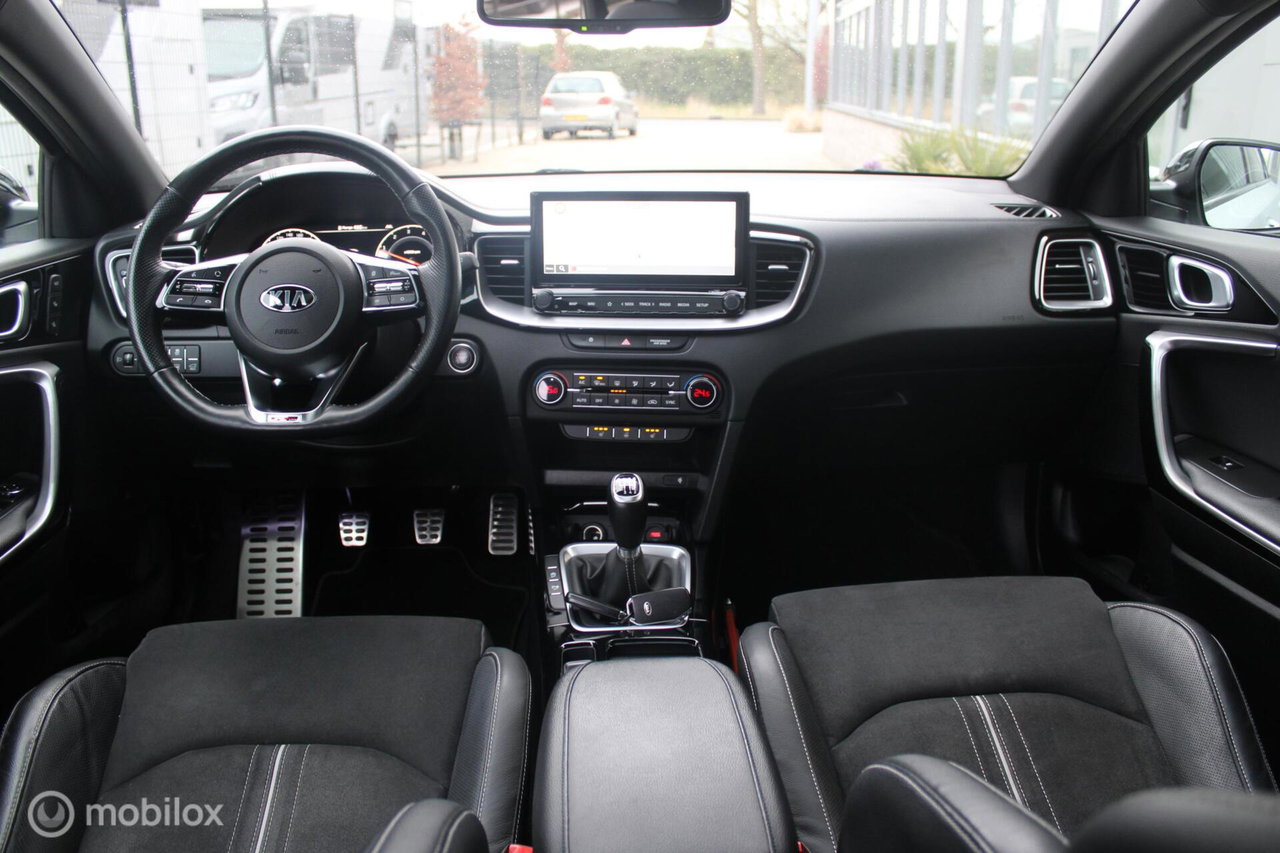 Kia ProCeed
