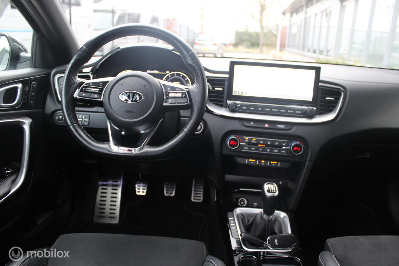 Kia ProCeed