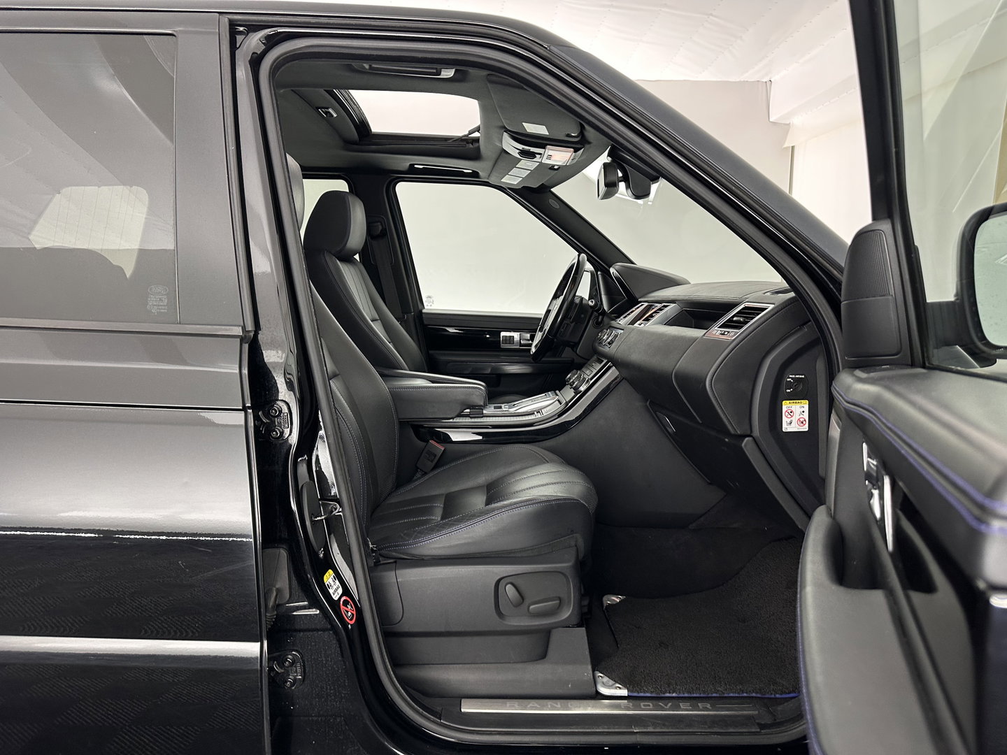 Land Rover Range Rover Sport 3.0 SdV6 Autobiography Exterior-Design-Pack Aut. *PANO | LEATHER | XENON | MEMORY-PACK | HEATED-COMFORTSEATS | CAMERA | NAVI-FULLMAP | AIRSUSPENSION | PRIVACY-GLASS | SHIFTPADDLES | ECC | PDC | CRUISE | TOWBAR | 20''ALU*