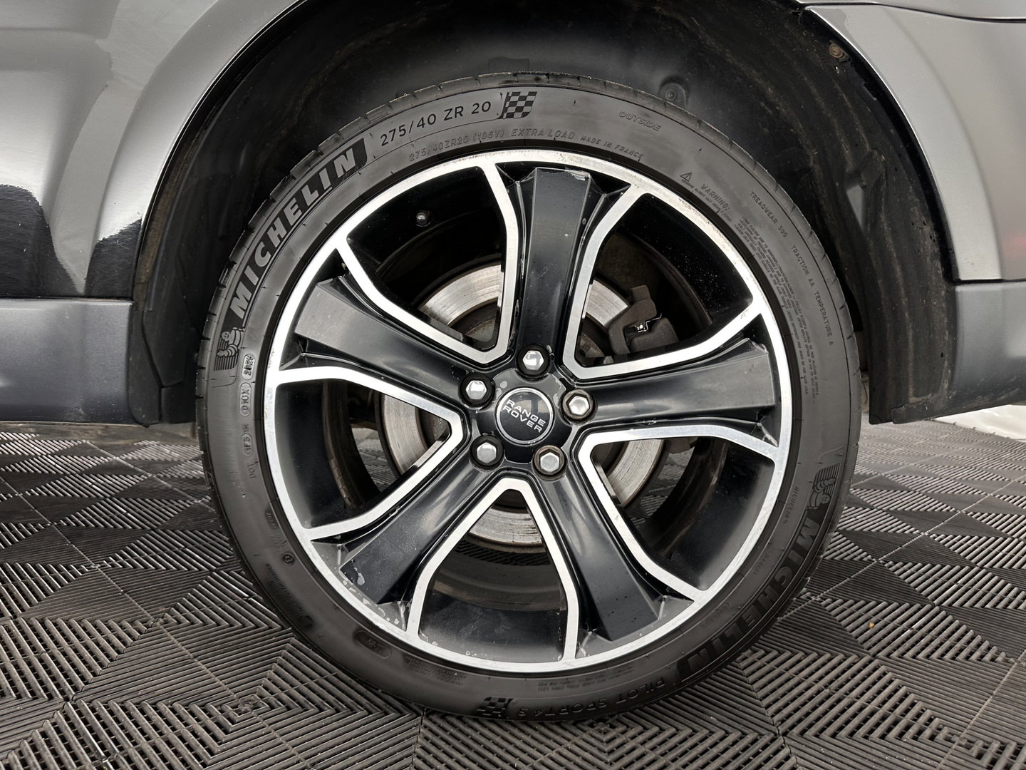 Land Rover Range Rover Sport 3.0 SdV6 Autobiography Exterior-Design-Pack Aut. *PANO | LEATHER | XENON | MEMORY-PACK | HEATED-COMFORTSEATS | CAMERA | NAVI-FULLMAP | AIRSUSPENSION | PRIVACY-GLASS | SHIFTPADDLES | ECC | PDC | CRUISE | TOWBAR | 20''ALU*