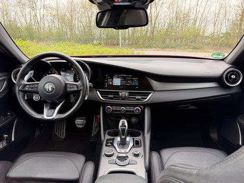 Alfa Romeo Giulia 2.0 T Veloce AWD