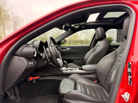 Alfa Romeo Giulia 2.0 T Veloce AWD